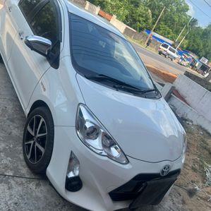 Toyota Aqua urban 2015 - Image 3