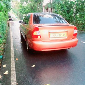 Hyundai Accent asent 2001 - Image 3