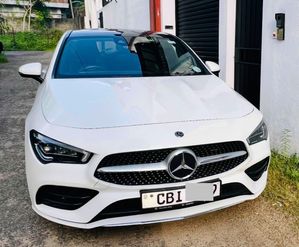 Mercedes Benz CLA 180 Premium plus 2019