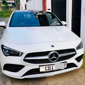 Mercedes Benz CLA 180 Premium plus 2019 - Image 2