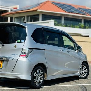 Honda Freed MPV 2012 - Image 3