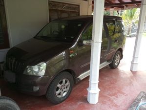 Mahindra Xylo 2012