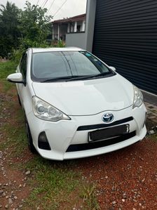 Toyota Aqua 2013