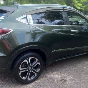 Honda Vezel Used 2014 - Image 2