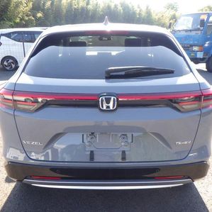 Honda Vezel Z Premium Package 2024 - Image 3