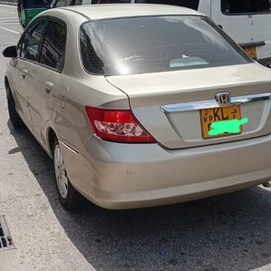 Honda Fit Aria Vetec A 2004 - Image 3