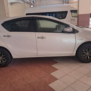 Toyota Aqua 2015 - Image 2
