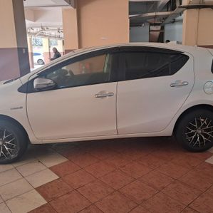 Toyota Aqua 2015 - Image 3
