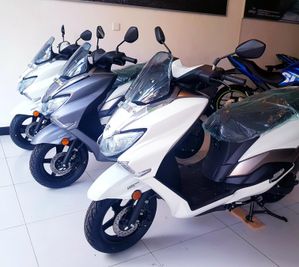 Suzuki Burgman 2025 __ Brandnew