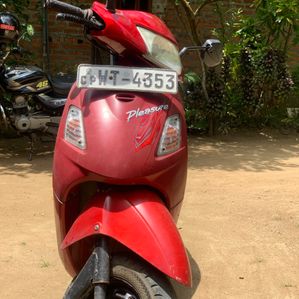 Hero Pleasure 2011 - Image 2