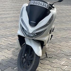 Honda PCX 2018 - Image 2