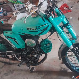 Yamaha YB 100 2000 - Image 2
