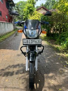 Bajaj CT100 Es 2019