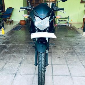 Honda Twister 2017 - Image 2