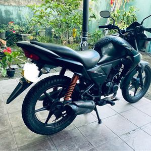 Honda Twister 2017 - Image 3