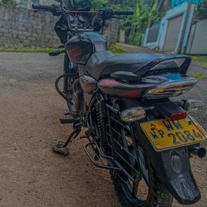 Bajaj Discover 150 2011 - Image 2