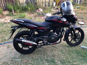 Bajaj Pulsar 180 2018