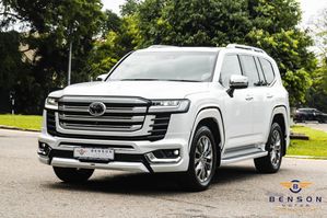 Toyota Land Cruiser Sahara 300 Zx Fully Loaded 2023