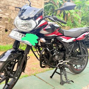 Bajaj Discover 125 On light 2024 - Image 2