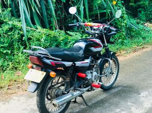 Bajaj CT100 2011