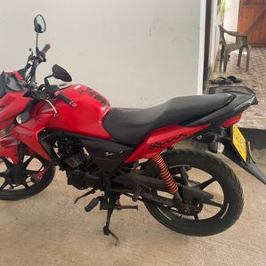 Honda Twister 2015 - Image 3