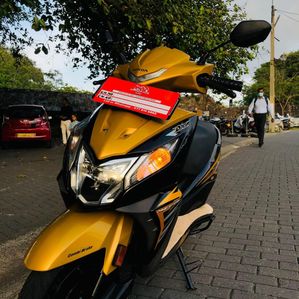 Honda Dio DX shamain gold 2019 - Image 2