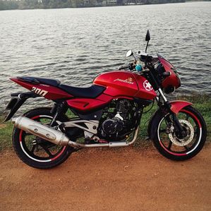 Bajaj Pulsar RS200 2008 - Image 3