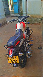 Bajaj V15 2016