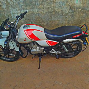 Bajaj V15 2016 - Image 3