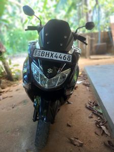 Suzuki Burgman 2019