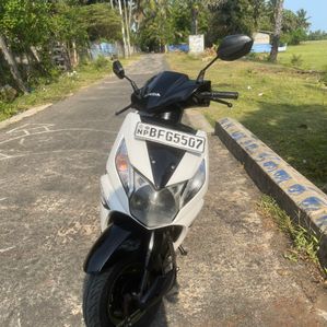 Honda Dio 2017 - Image 2