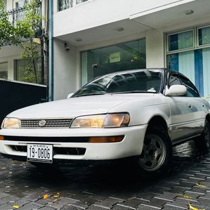 Toyota Corolla 1992 - Image 2