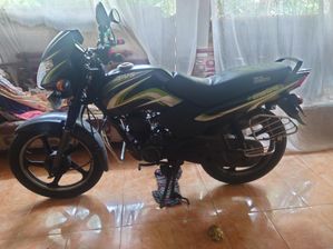 TVS Metro 2015