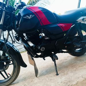 Bajaj V15 2016 - Image 3