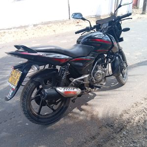 Bajaj Pulsar 150 2010 - Image 3