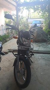 Bajaj CT100 2024