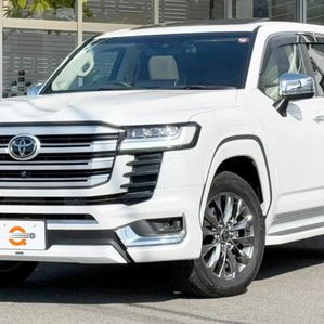 Toyota Land Cruiser Sahara ZX 2023 - Image 3