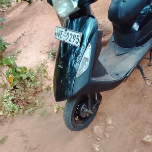 Bajaj Kristal 2012 - Image 2