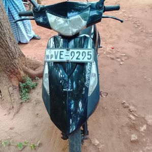 Bajaj Kristal 2012 - Image 3