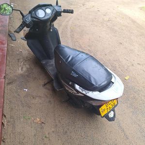 Honda Dio 2015 - Image 3