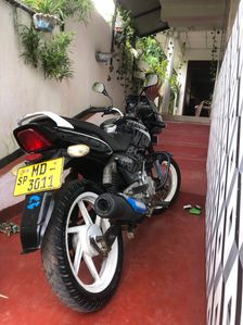 Bajaj Pulsar 150 2005