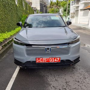 Honda Vezel Z Play 2024 - Image 2