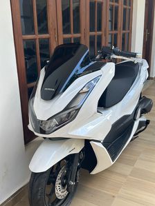 Honda PCX 2024