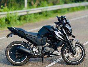 Yamaha FZ v1 2012