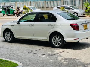 Toyota Axio white 2016