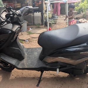 Suzuki Burgman 125 2019 - Image 2