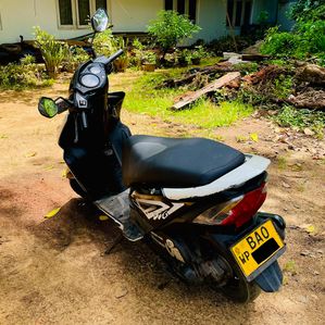 Honda Dio 2013 - Image 3