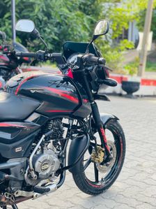 Bajaj Pulsar 150 2017