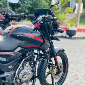Bajaj Pulsar 150 2017 - Image 2
