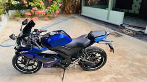 Yamaha R15 2019